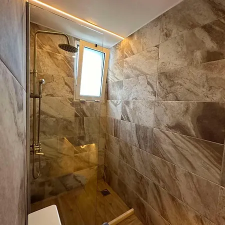 アパート Serena *